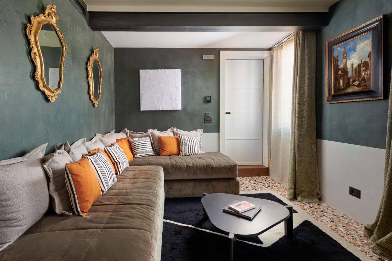 Palazzo Dell'Albero D'Oro Apartment Venice Luaran gambar